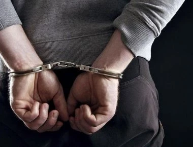 Στον εισαγγελέα αναμένεται να οδηγηθεί σήμερα ο φερόμενος ως δράστης της δολοφονίας στον Πειραιά